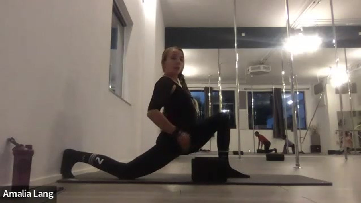 23.10.22 - Splits - Stretches and Activation for Standing Splits
